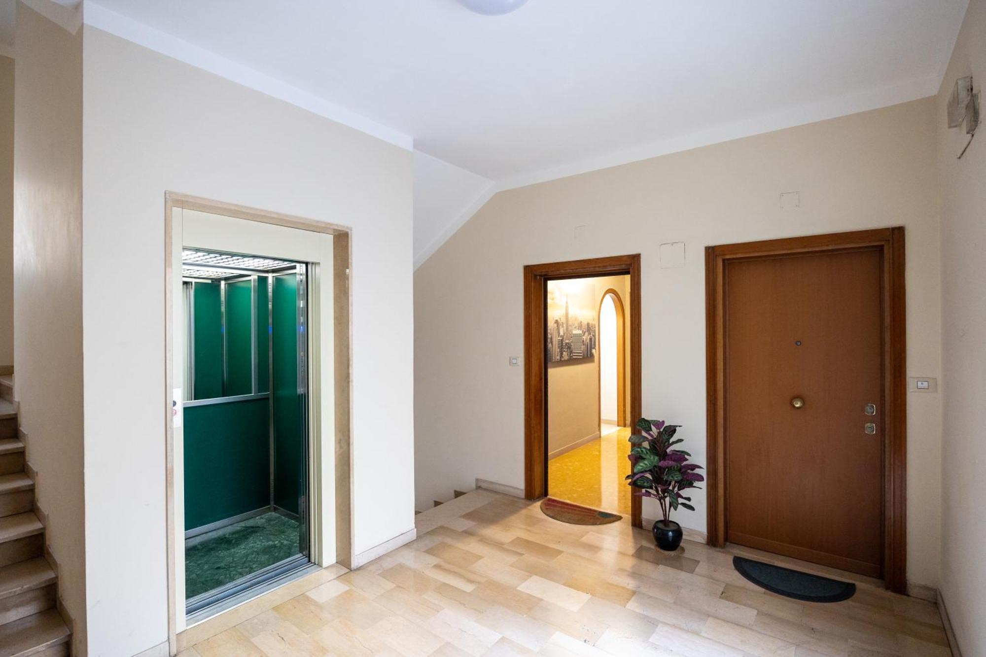 Big Apartment Rome Air Conditioning Wifi Netflix 90 Mq Экстерьер фото
